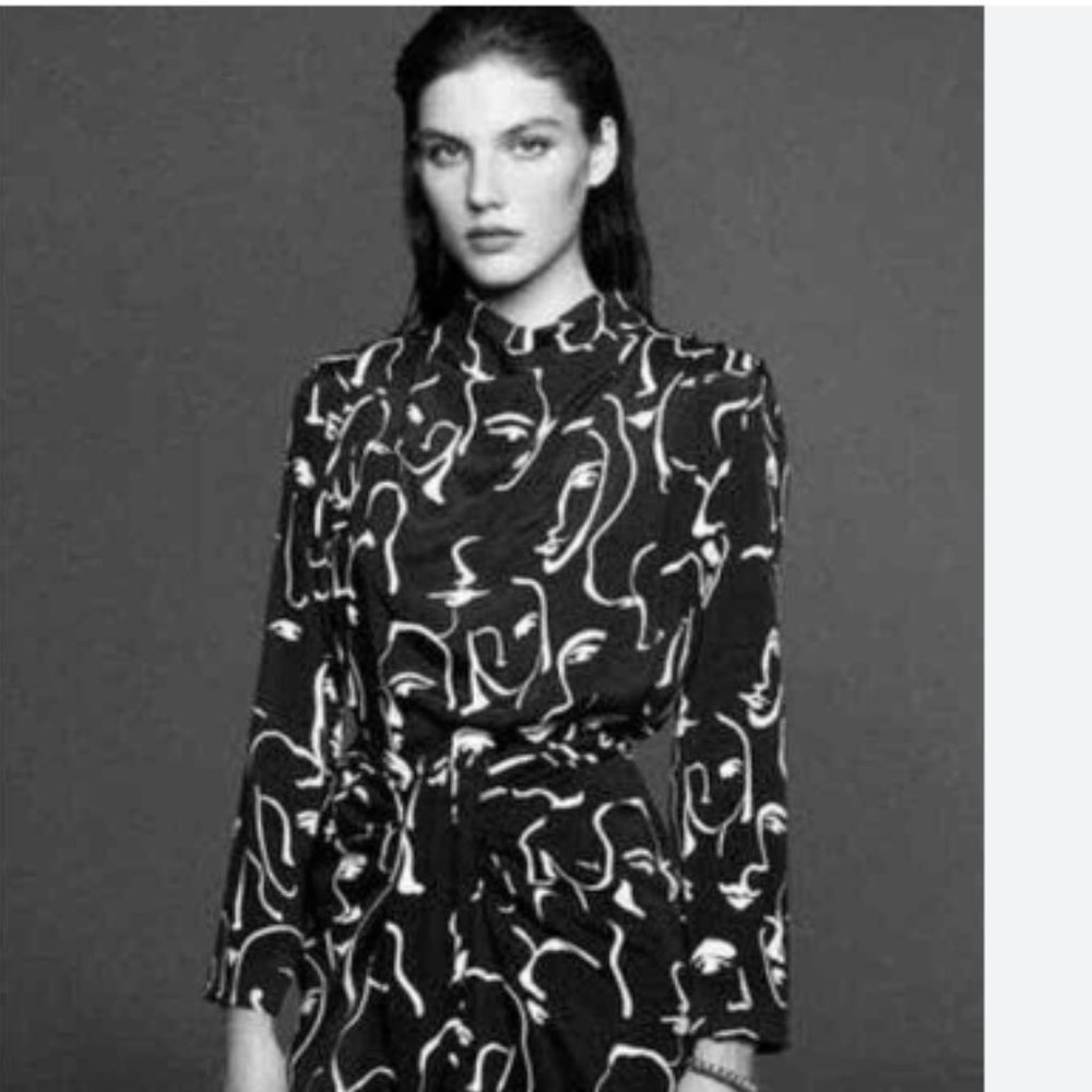 Zara Minimal Face Print Top